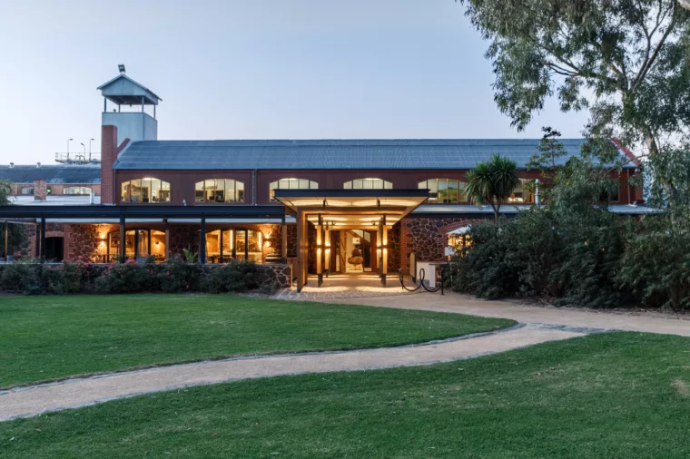WIRRA WIRRA IRONSTONE CELLARS