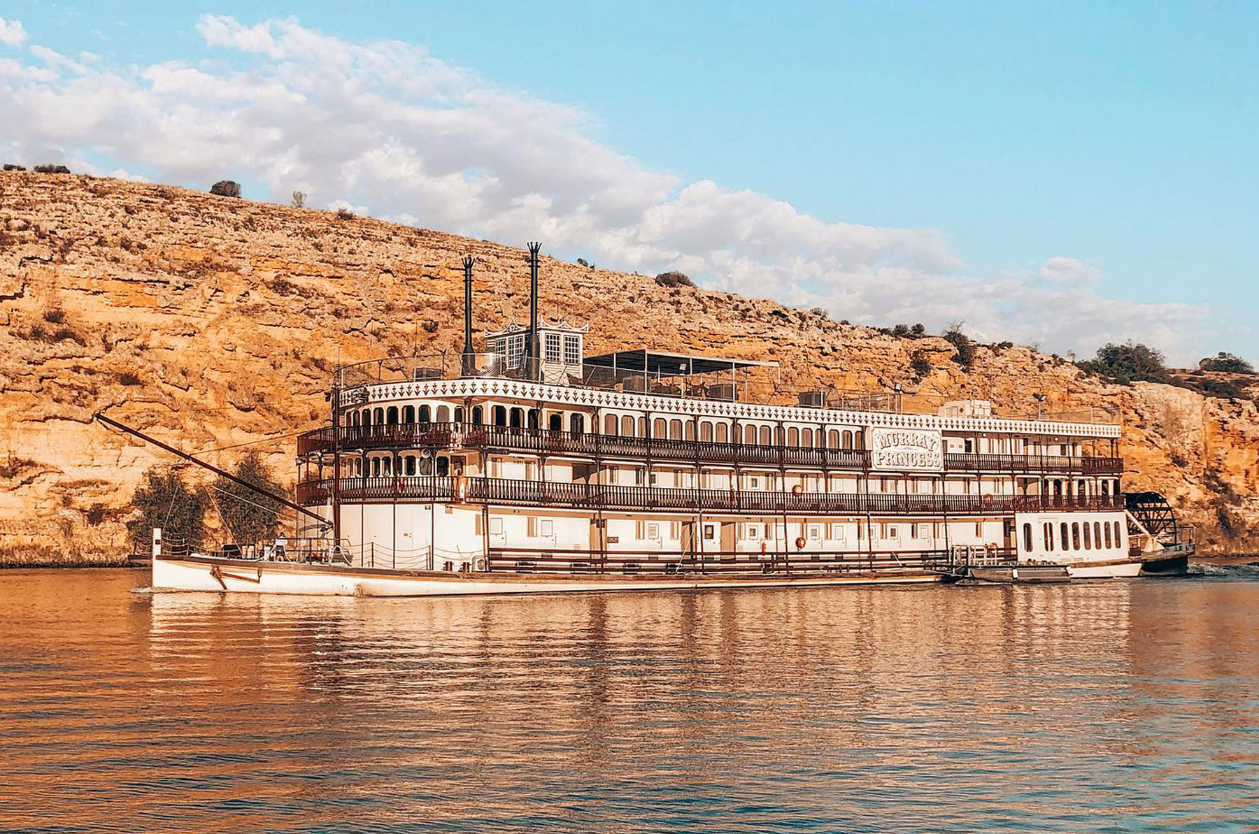 PS Murray Princess paddle wheeler