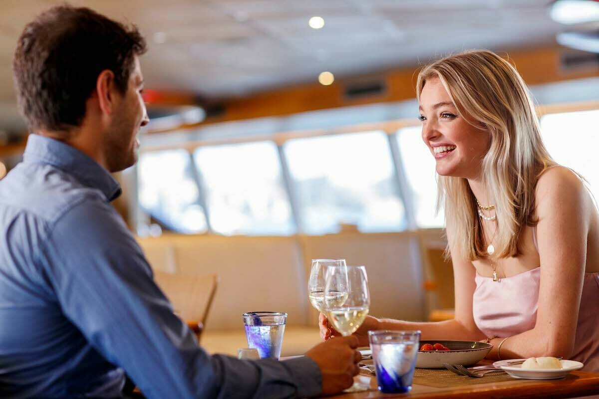 Syd dining couple