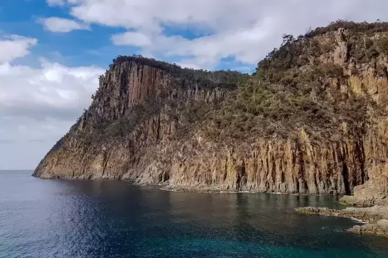 Fluted Cape Walk, Bruny Island