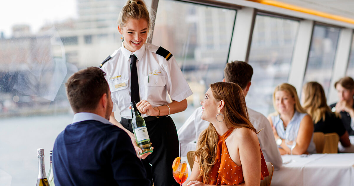 Short or Long Lunch Cruise Sydney | Captain Cook Cruises Sydney Harbour