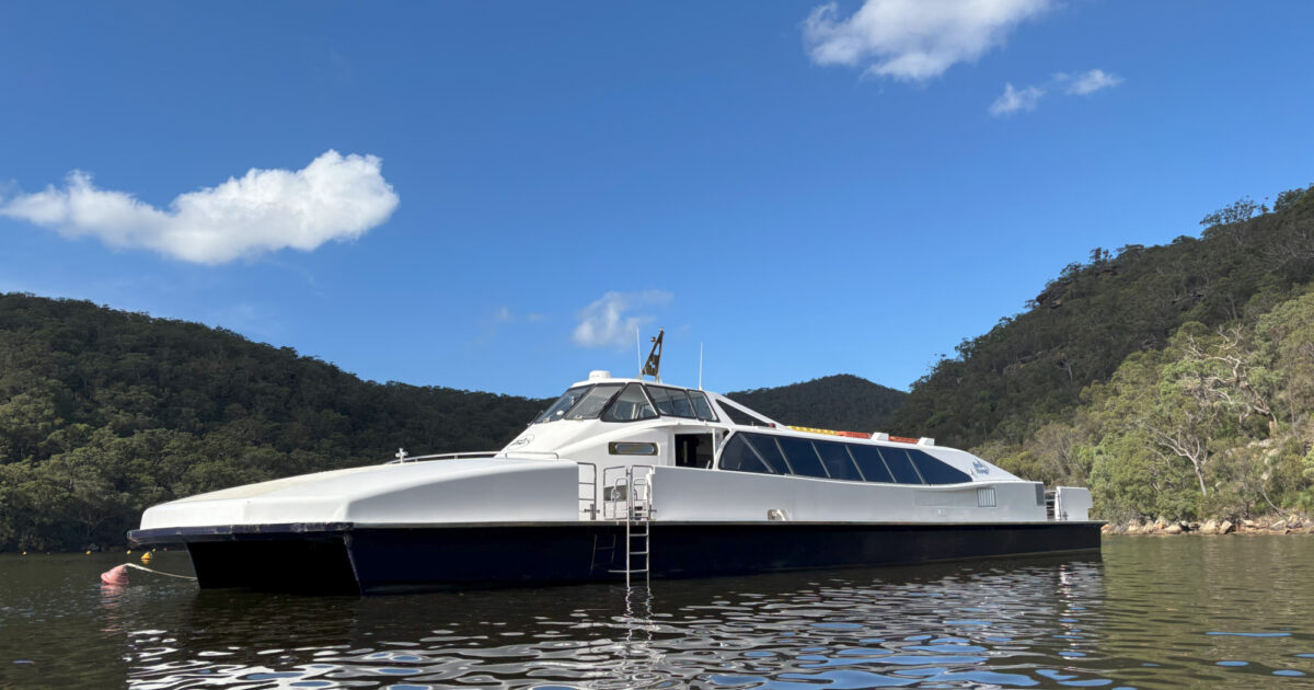Sydney NYE Dinner and Fireworks Cruise aboard Seawasp | Captain Cook ...