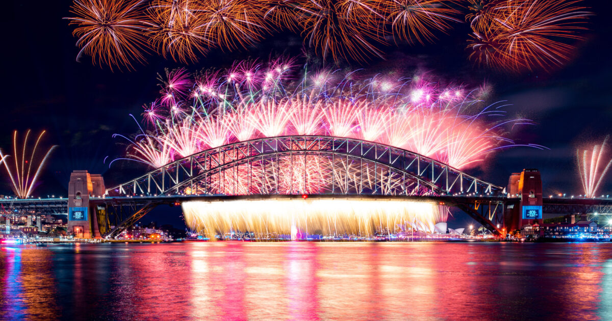Sydney NYE Fireworks 2024 Rocket Captain Cook Cruises Sydney Harbour