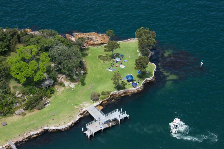 Aerial shot of Shark Island attraction HOHO sightseeing national park non-ccc dnsw