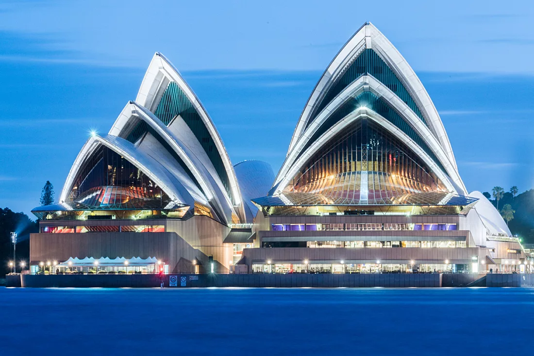 Sydney Opera House at twilight - Stock