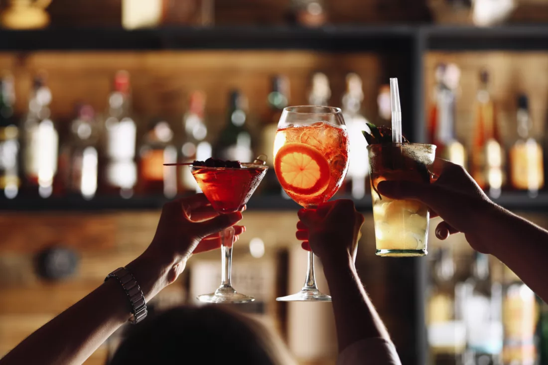 Group cocktails, drinks, cheers 3269 ST