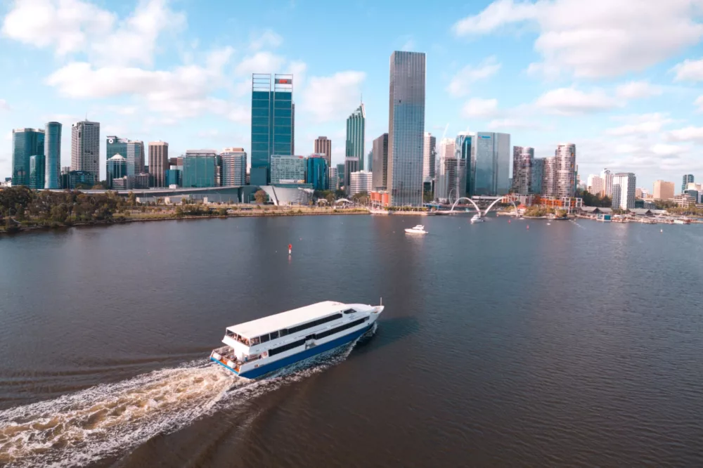 James Stirling cruising along Swan River towards Perth city