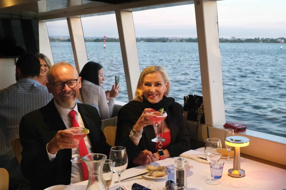 Cocktails on Christmas dinner cruise