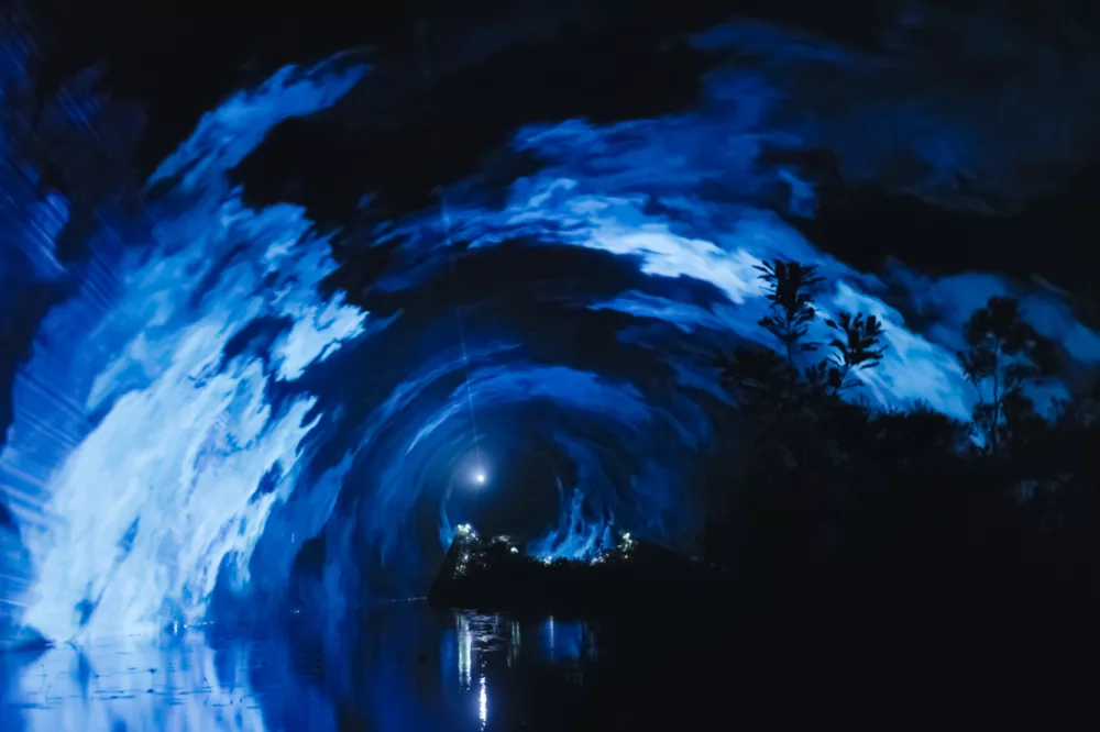 Illumina light show vortex