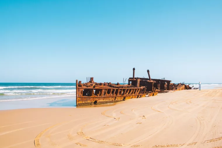 The Maheno Shipwreck on the shores of 75 Mile Beach.