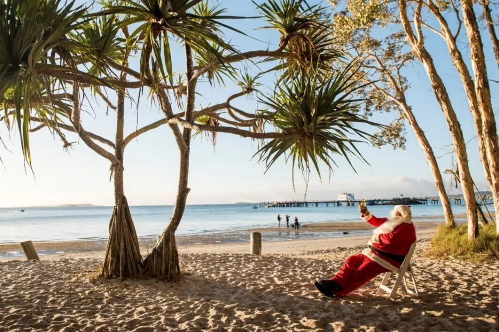 Santa at Kingfisher Bay Resort