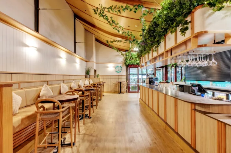 Rainforest Bar at Kingfisher Bay Resort