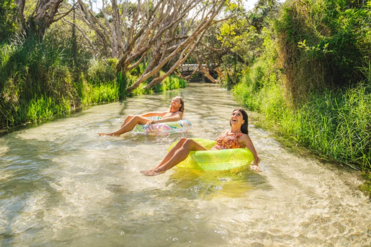 Australian Traveller Solus Header 169