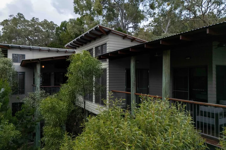 The Beach House Kingfisher Bay Resort 1