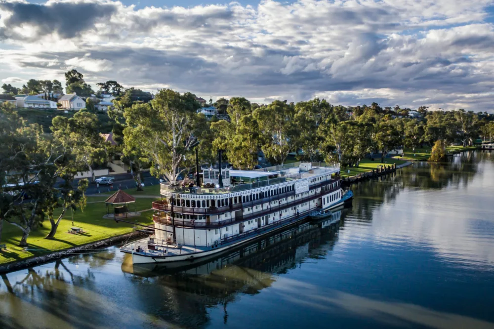 Murray Princess docked at Mannum wharf