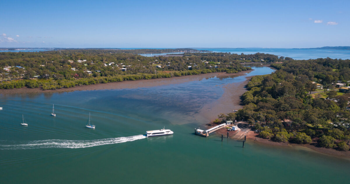 About Lamb Island SeaLink Bay Islands