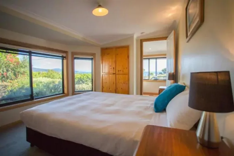 Bruny Island Escapes and Hotel Bruny