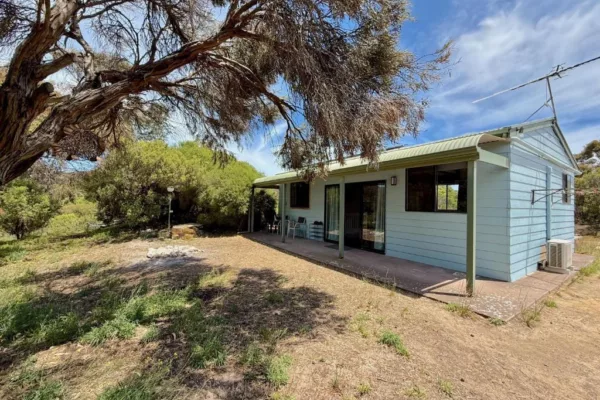 Beachside Cabin No 1