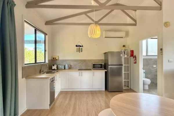 Beachside Cabin No 2