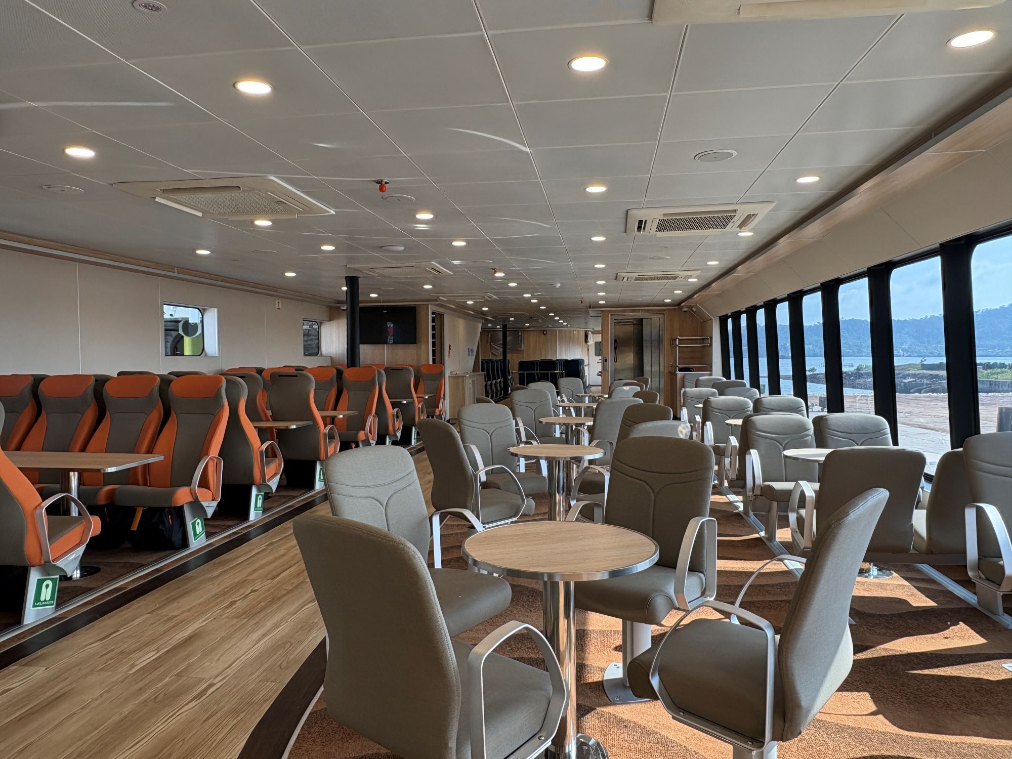 Wanggami passenger deck