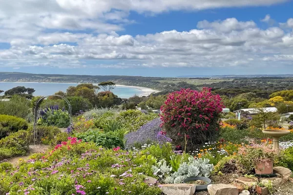 Emu Bay Holiday Homes