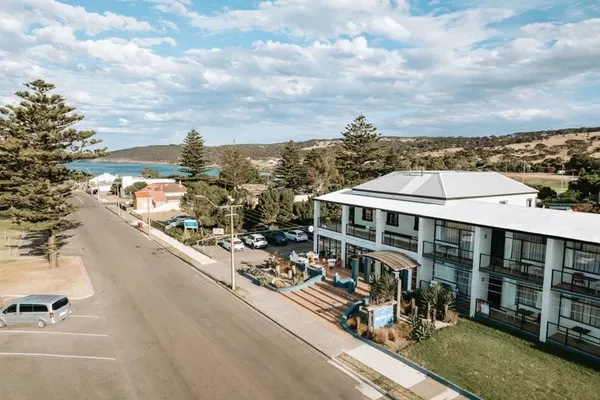 Kangaroo Island Seafront Hotel