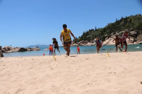 NRL Cowboys House Students Flag Race