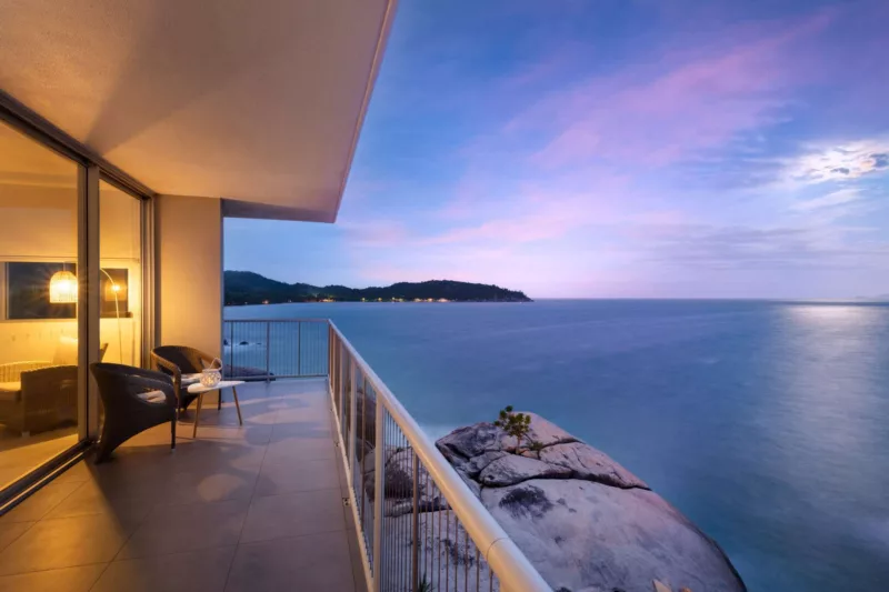 GMMI 2 bed 2 bath Apartment Ocean Front