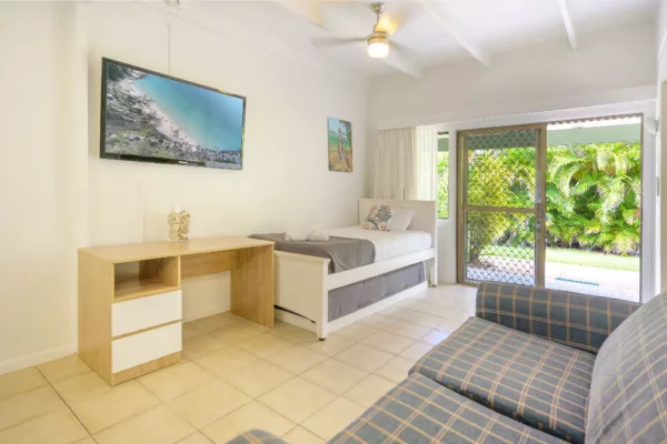 One Bedroom Garden Studio