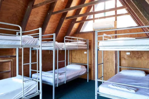 8 Bed - Shared Facilities