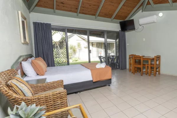 Island Leisure Resort