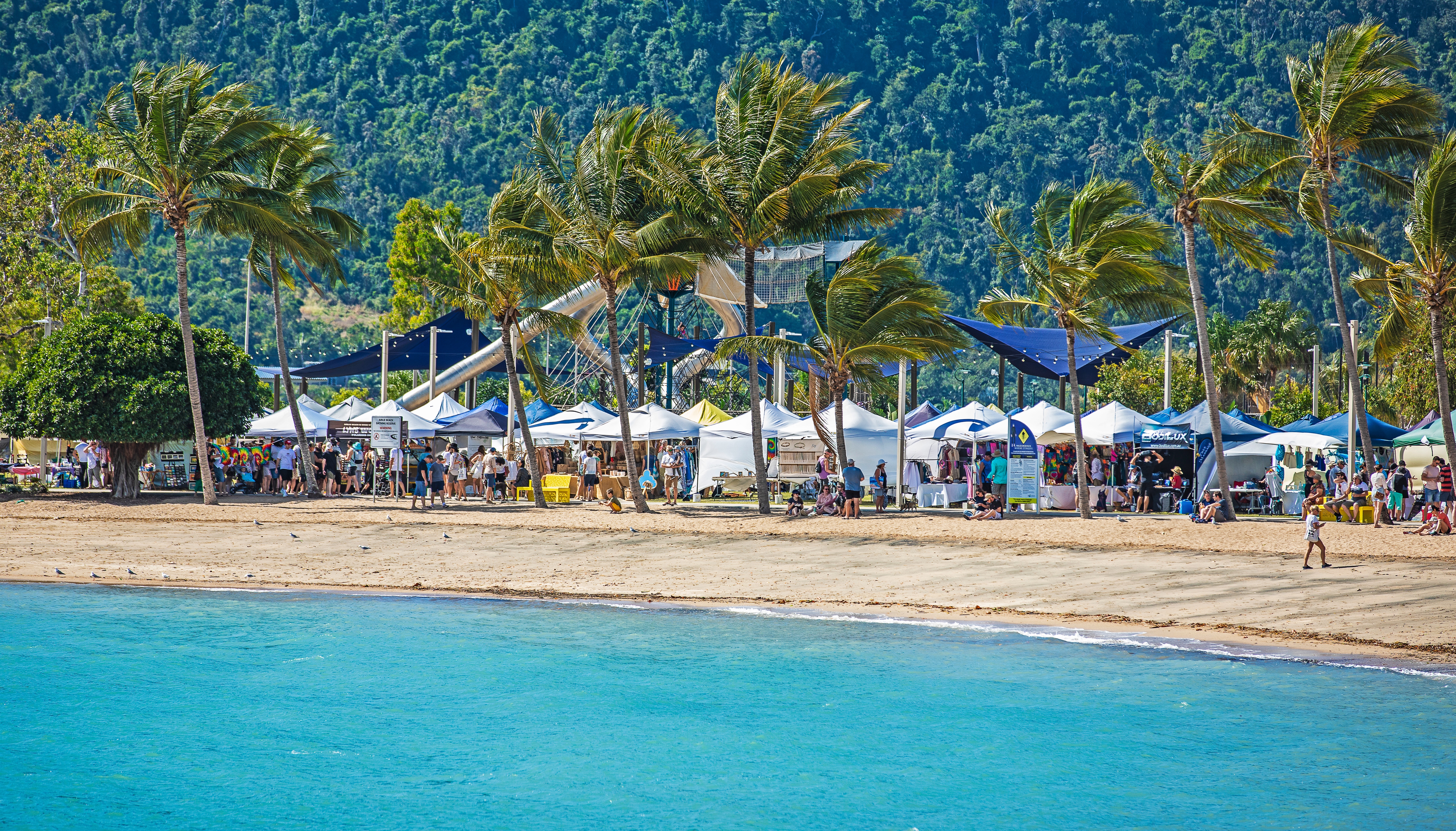 Airlie Beach Markets
