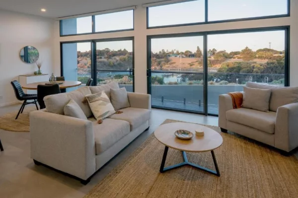 Cove Landing Marina Apartments, Ocean & Marina Views - Apartment 2 - James Comrie