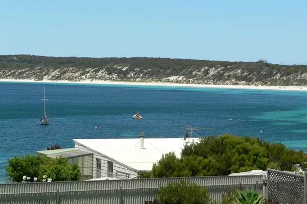 Fareview Beach House