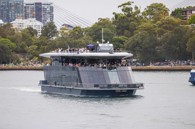 Hello Pro Photo NYE2023 Sea Link Boats 049 LR